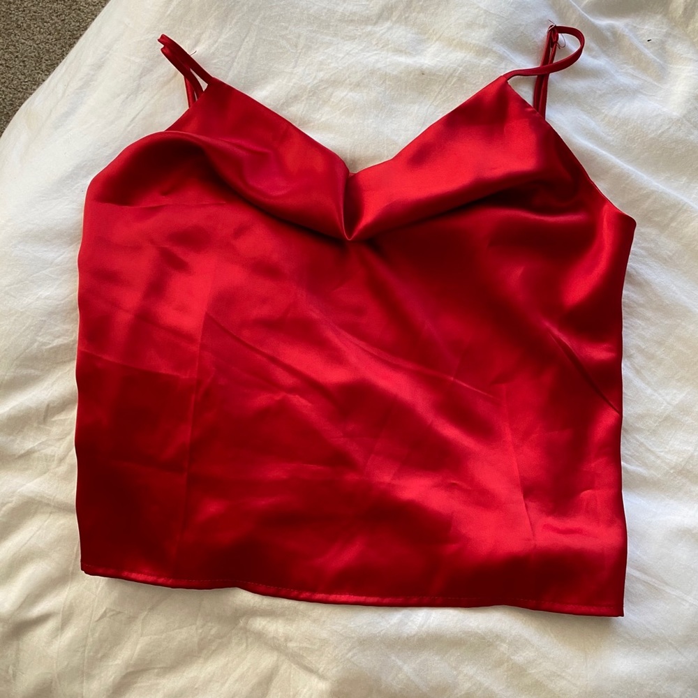 red tank top